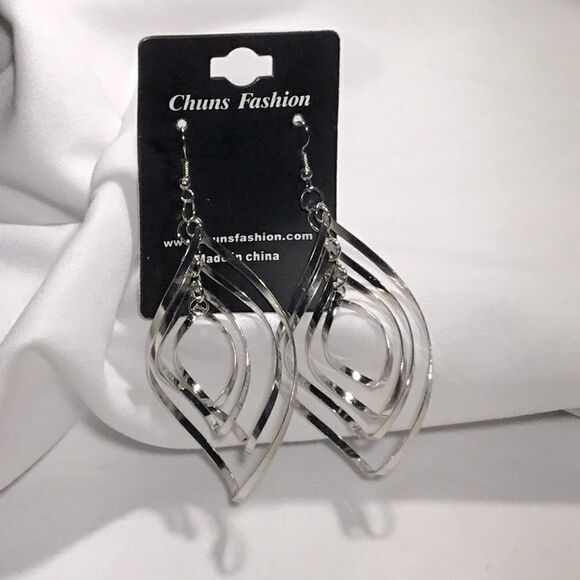 Tiered Twisted Dangle Earrings (UC3) - Picture 1 of 5